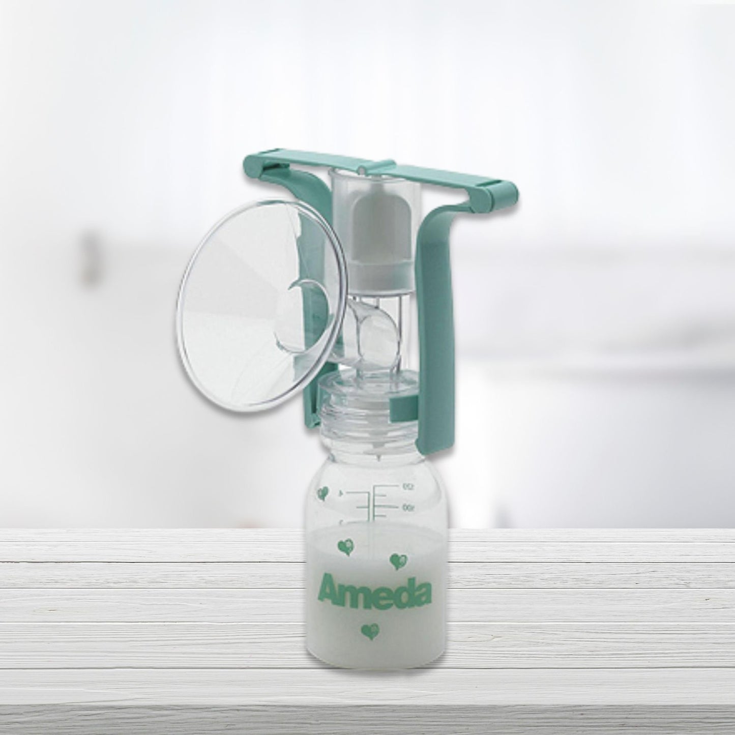 Ameda Manual Breast Pump Kit 1/EACH -700P