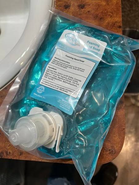 Soap, Hnd Fm Moistr Bag 1100Ml(4/Cs) Salfld, 4/Cs