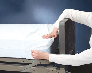 GF MATTRESS COVER, 76" X 54" X 6", ZIPPERED COVER ENCLOSED MATTRESS COMPLETELY 1/EACH 3863 **SO