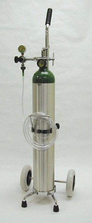 Mada Oxygen Kits. 685 Liter Aluminum Oxygen Kit, "E" Cylinder, Empty, 1603E Cylinder, 1443-S Adj. Flow Mini-Regulator (2-8 Lpm), Nasal Cannula, Cart. 
